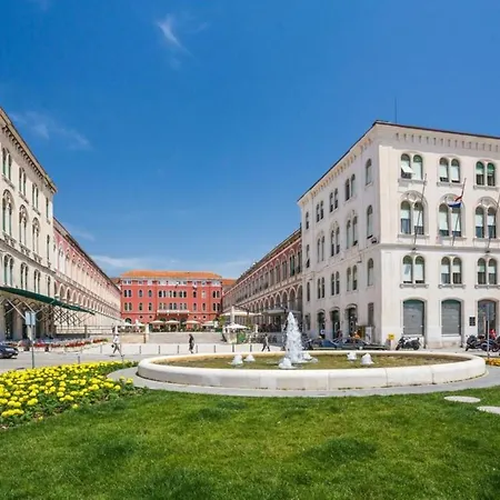 Appartement With Large Garden In The Heart Of