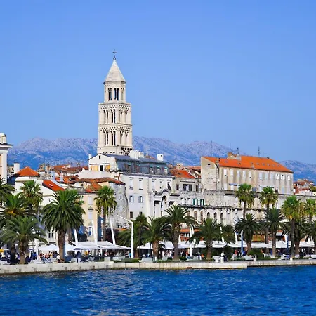 Lägenhet With Large Garden In The Heart Of Split